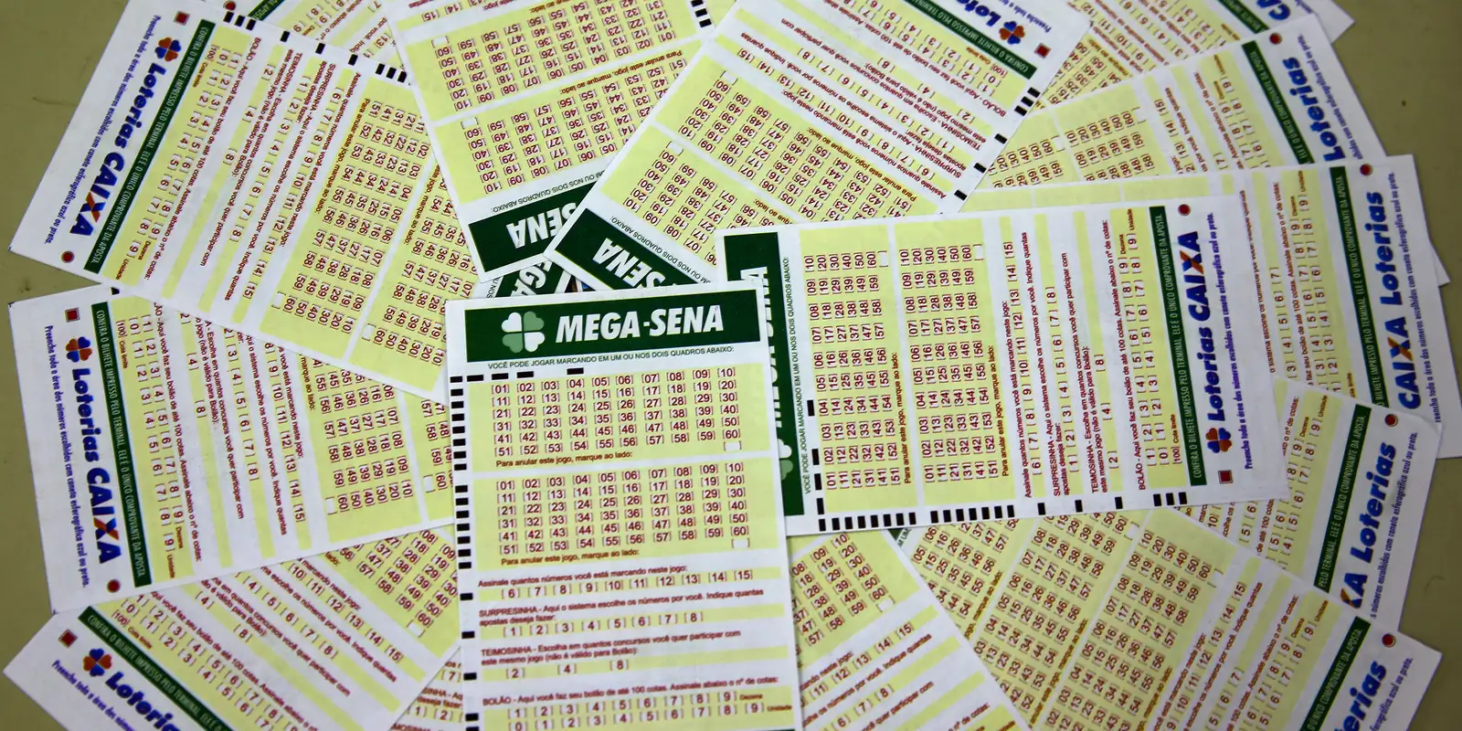 mega-sena-acumula-e-premio-vai-a-r$-45-milhoes