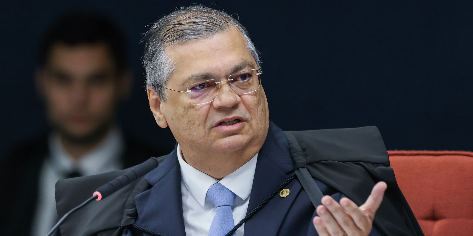 dino-suspende-multa-de-r$-1-milhao-por-dia-contra-professores-do-df