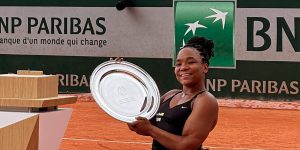 vitoria-miranda-e-campea-juvenil-de-simples-e-duplas-em-roland-garros