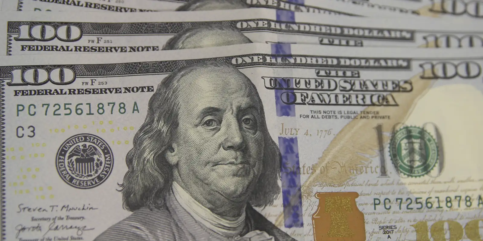 dolar-sobe-para-r$-5,56-puxado-pelo-mercado-externo