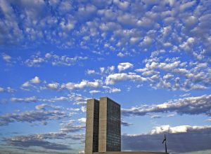 alcolumbre-marca-para-17-de-junho-leitura-do-pedido-para-cpi-do-inss