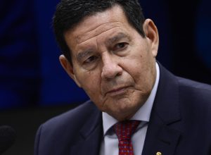 mourao-diz-que-nao-participou-de-reuniao-golpista-no-governo-bolsonaro