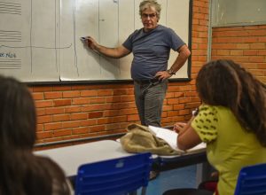 pe-de-meia:-nascidos-em-marco-e-abril-recebem-hoje-parcela-de-r$-200