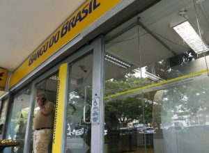 terminais-do-bb-passam-a-fornecer-comprovantes-por-whatsapp